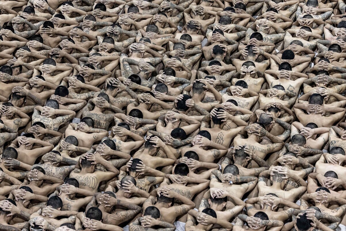 Президент Сальвадора отправляет 2 000 членов банд к закрытой тюрьме