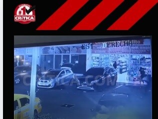 Attempted Robbery at Jumbo Supermarket Ends in Shootout